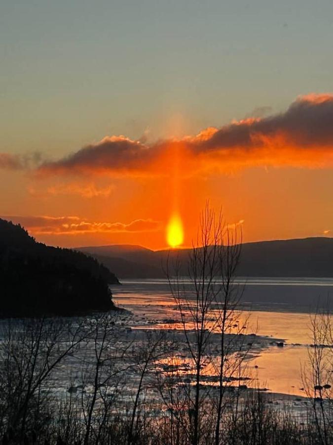 Suite 2 Fleche Du Fjord Vue Saguenay Mont Valin Saint-Fulgence Kültér fotó